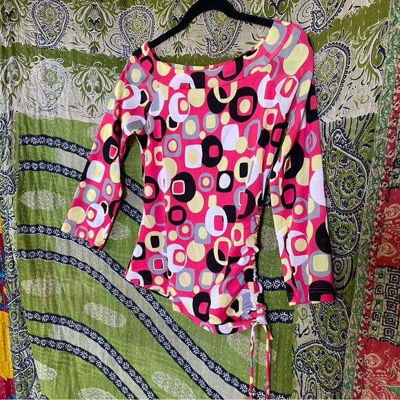 Y2K Beware Bright Pink Abstract Mesh Blouse Size Small - Picture 8 of 16